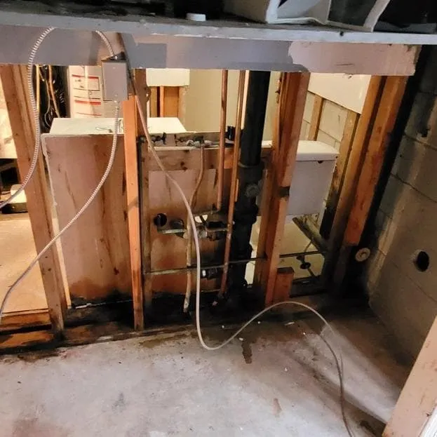 Floor and wall base opened after water damage