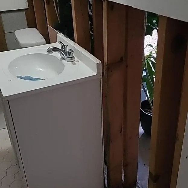 Bathroom cleaned and ready for repairs