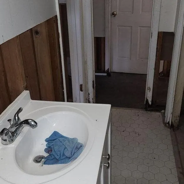 Bathroom cleaned and ready to rebuild